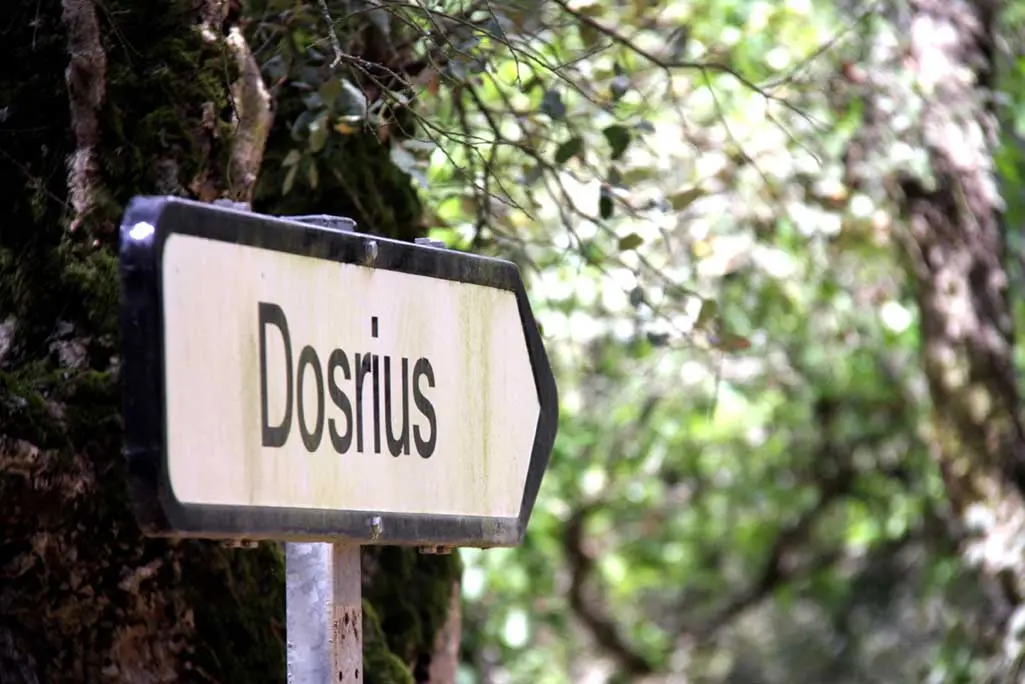 Un cartell del municipi de Dosrius
