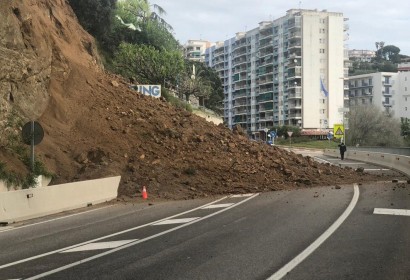 Consolidaran els talussos de Calella. Imatge del passat 23 d'abril. (Foto: Policia Local de Calella).