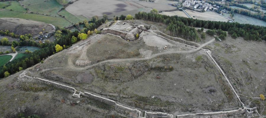 imatges excavacions castell02-1
